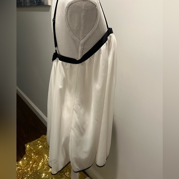 Kate Spade baby doll chemise lingerie. Size large - Picture 7 of 15